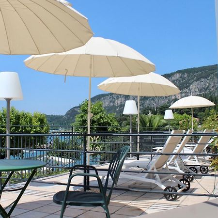 Hotel Tre Corone Garda  Dış mekan fotoğraf