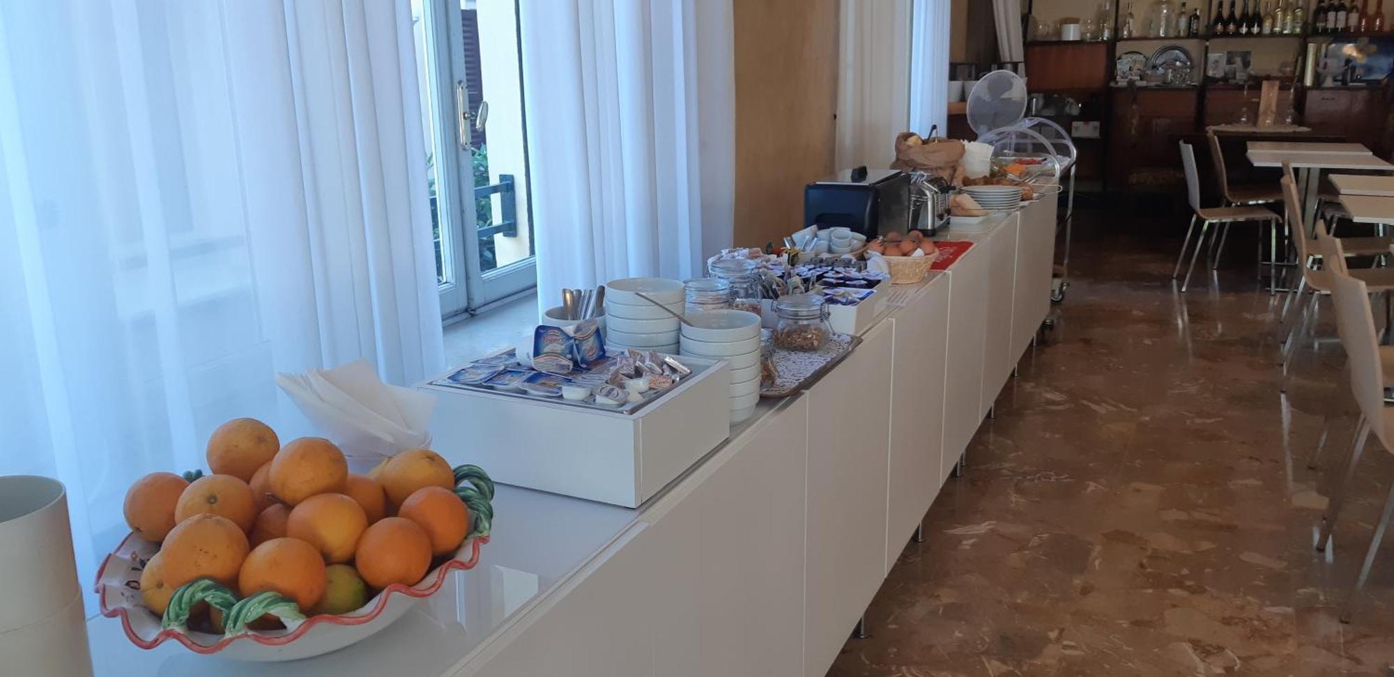 Hotel Tre Corone Garda  Dış mekan fotoğraf